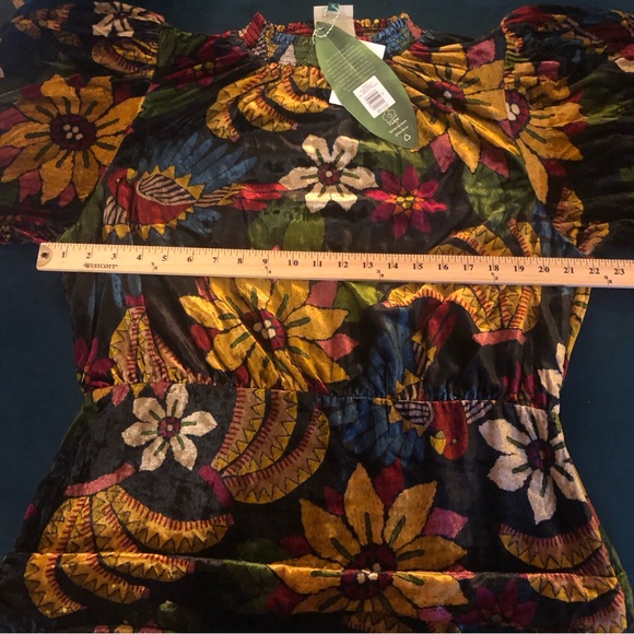 NWT $295 FARM RIO Macaw Floral Long Sleeve Velvet Dress in size M and XL! - Picture 6 of 9